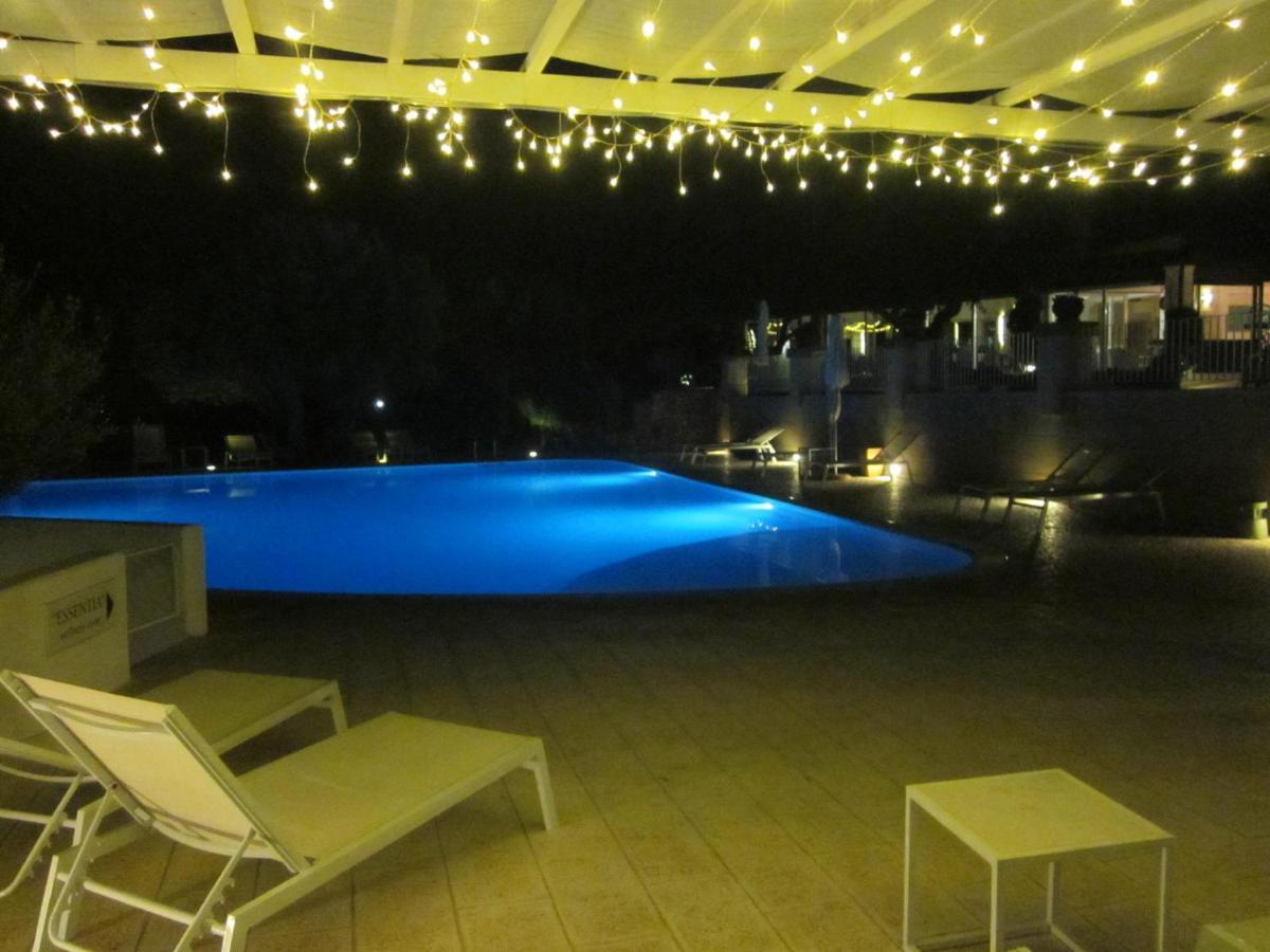 Corte Di Ferro Hotel & Wellness Resort Каровіньйо Екстер'єр фото